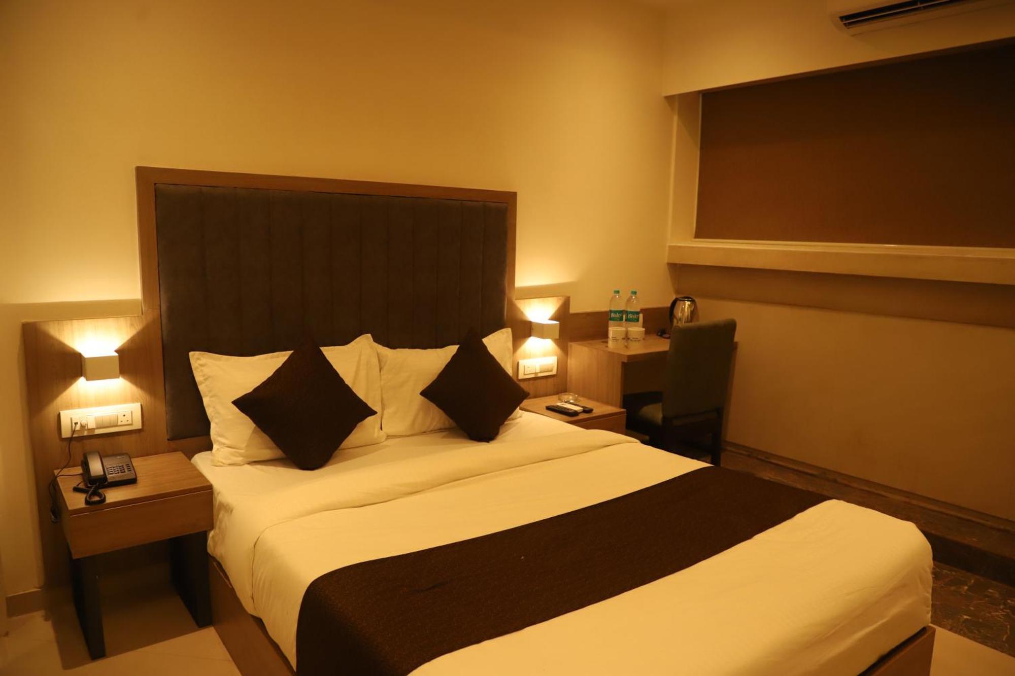 Hotel Sai Pritam 뭄바이 외부 사진